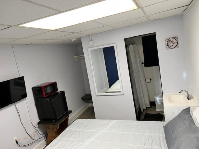 Spruce Pine Inn Экстерьер фото