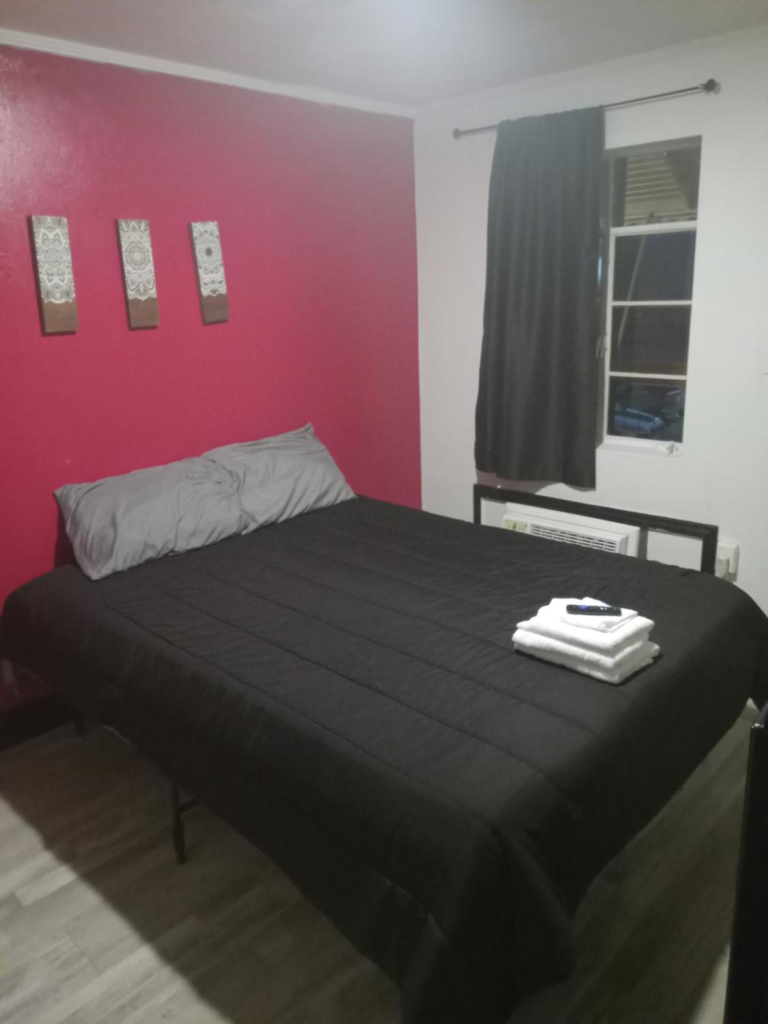 Spruce Pine Inn Экстерьер фото